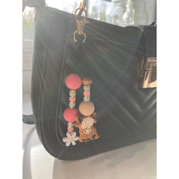Highland Cow/Daisy Pink-Green-White-Brown-Gold Keychain Bag Water bottle Charm - Picture 2 of 4